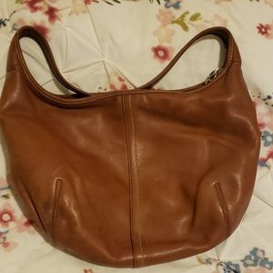 Chestnut coach small hobo